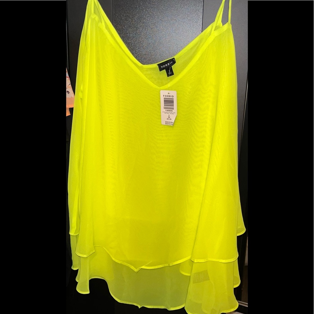 TORRID Yellow double V cami with Tag - Size 3